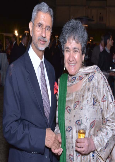 Mrs Ratan Kaul with the foreign minister of India Shri S. Jaishankar