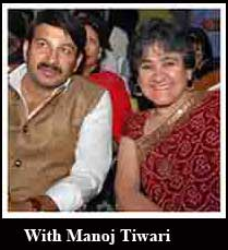 Mrs Ratan Kaul with Mr Manoj Tiwari